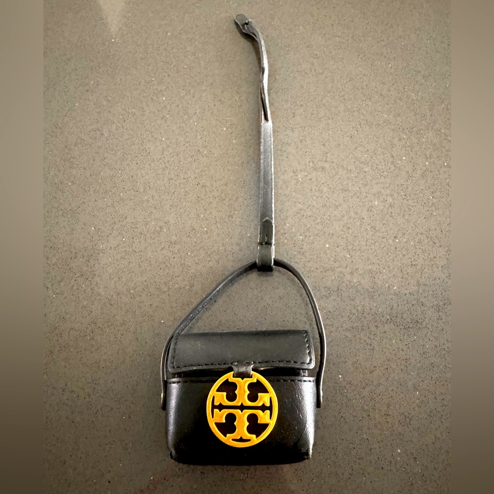 Tory Burch Miller AirPod Pro magnetic holder